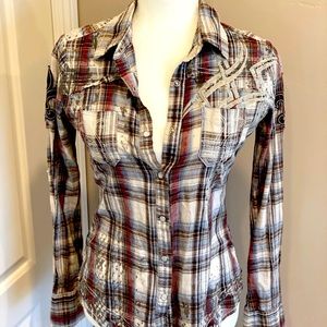 Roar brand plaid long sleeve top button up Small